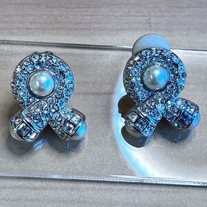 Vintage Swarovski Pavé‎ Crystal Faux Pearl Clip Earrings Signed